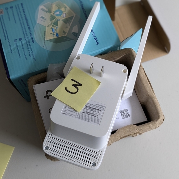 TP-Link AC1200 RE315 Wi-Fi Extenders - Picture 14 of 16